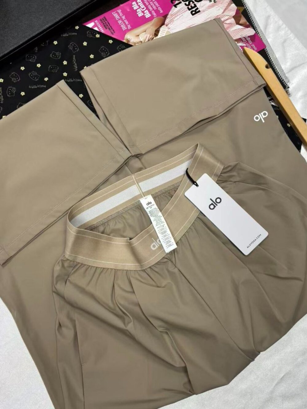 Loose pants🔥Alo Yoga Suit Up Trouser Gravel Color💡30-inch Inner Seam Length - Picture 7 of 14